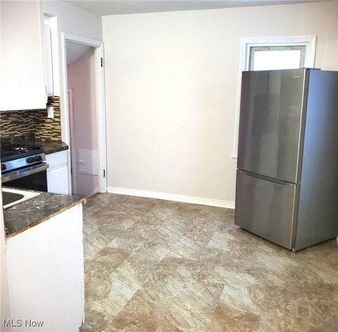 Tiny photo for 944 E 220th Street, Euclid, OH 44119 (MLS # 5178968)