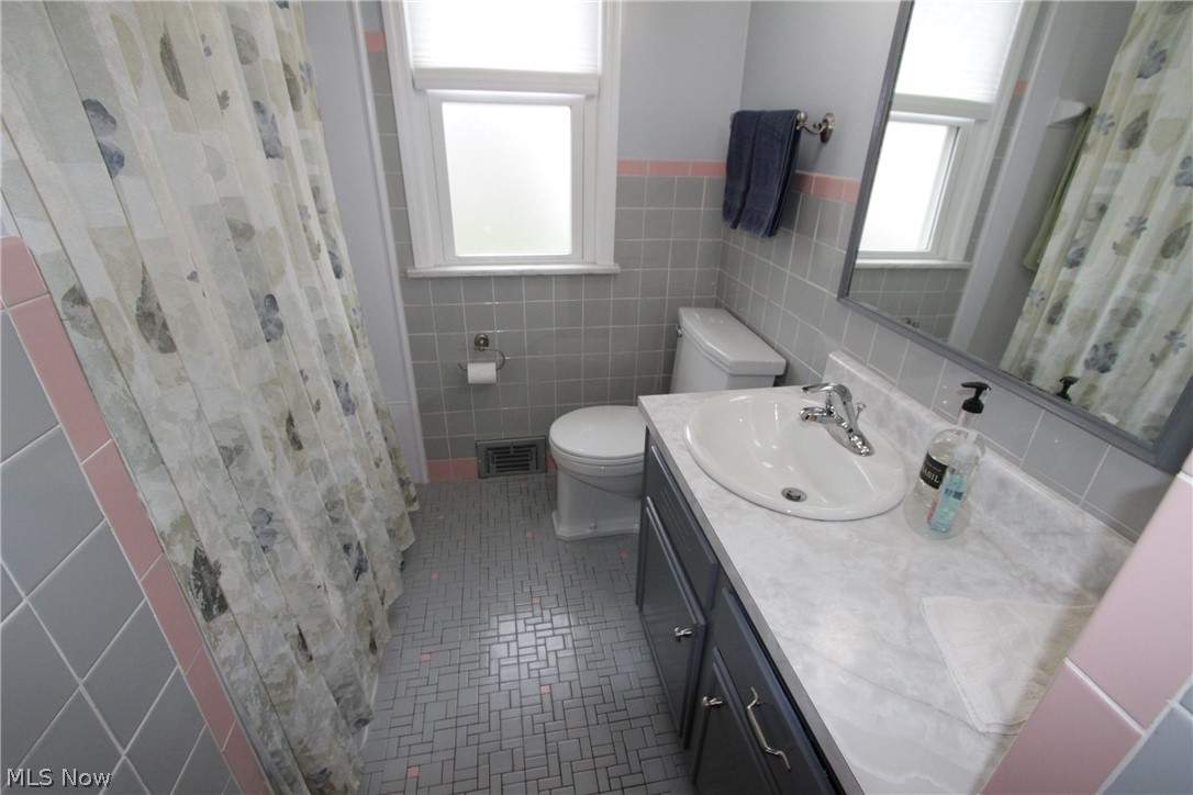 Mayridge Homes Inc 02 - Residential