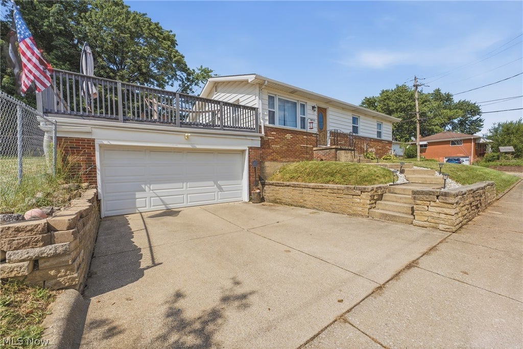 Photo of 1935 Quayle Drive, Akron, OH 44312 (MLS # 5226118)