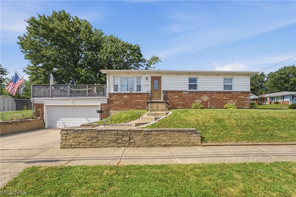 Photo of 1935 Quayle Drive, Akron, OH 44312 (MLS # 5226118)