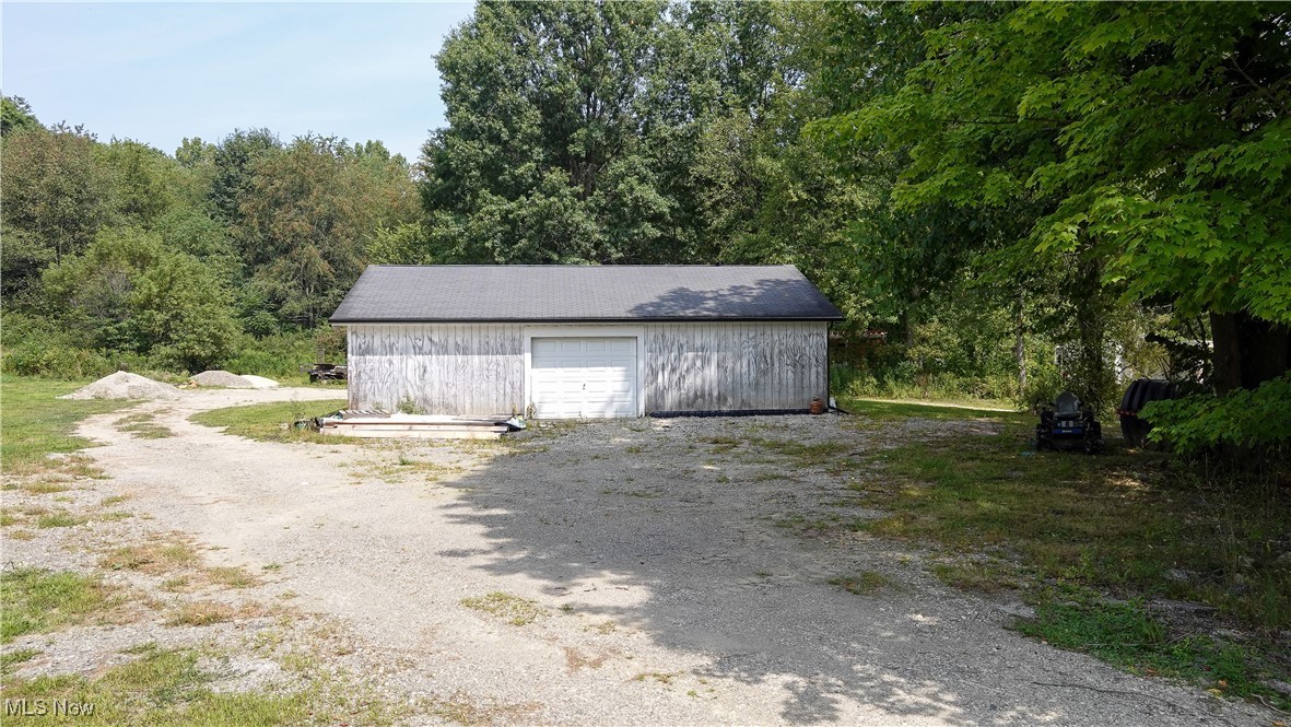 10792 Bloom Road, Garrettsville, Ohio image 3