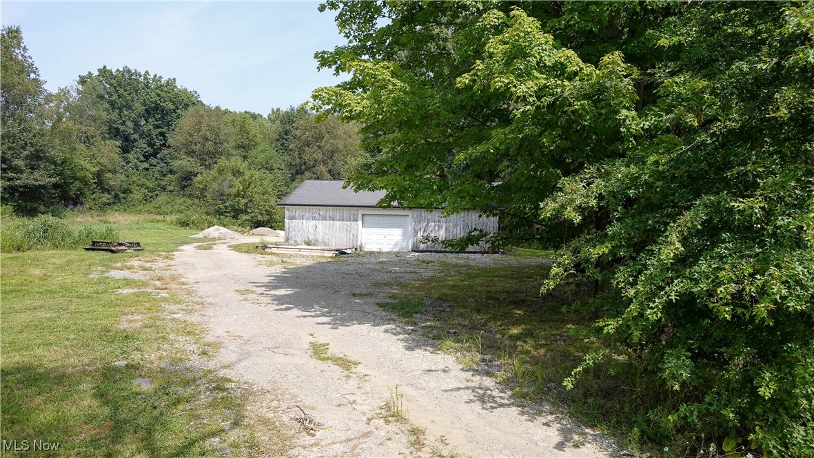 10792 Bloom Road, Garrettsville, Ohio image 2