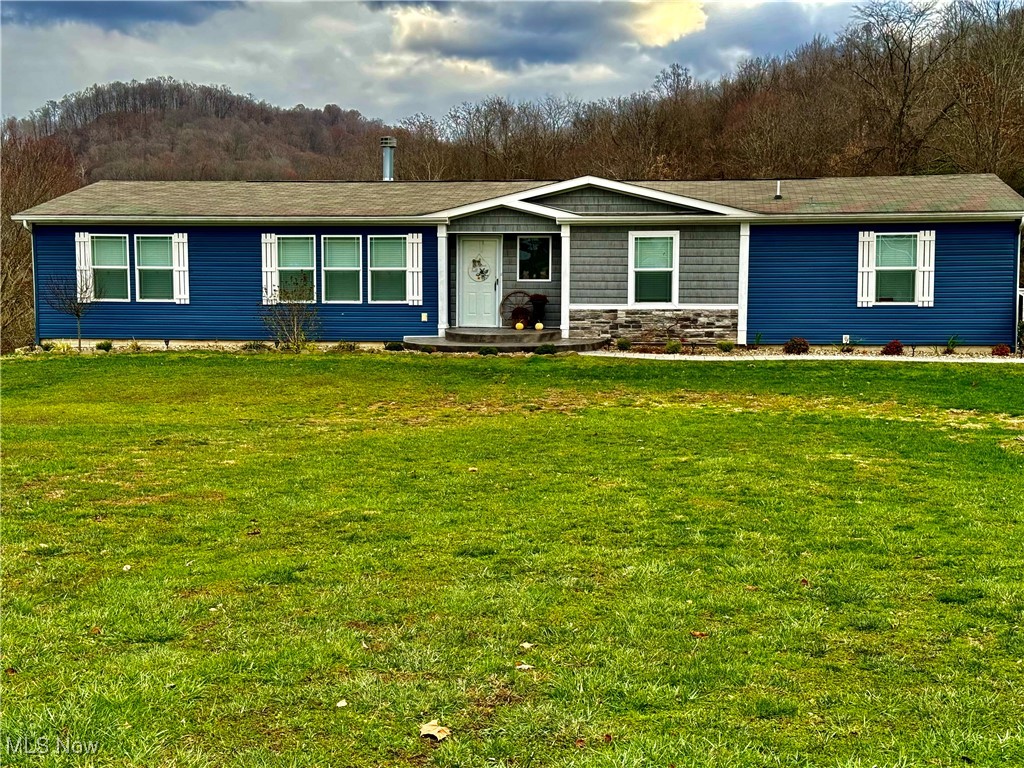 942 Henry Camp Road, Saint Marys, West Virginia image 2