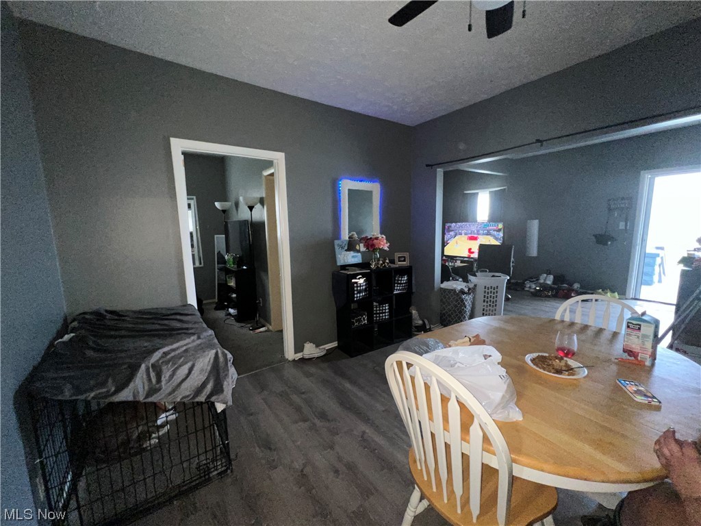 Warner Realty Co - Residential Income