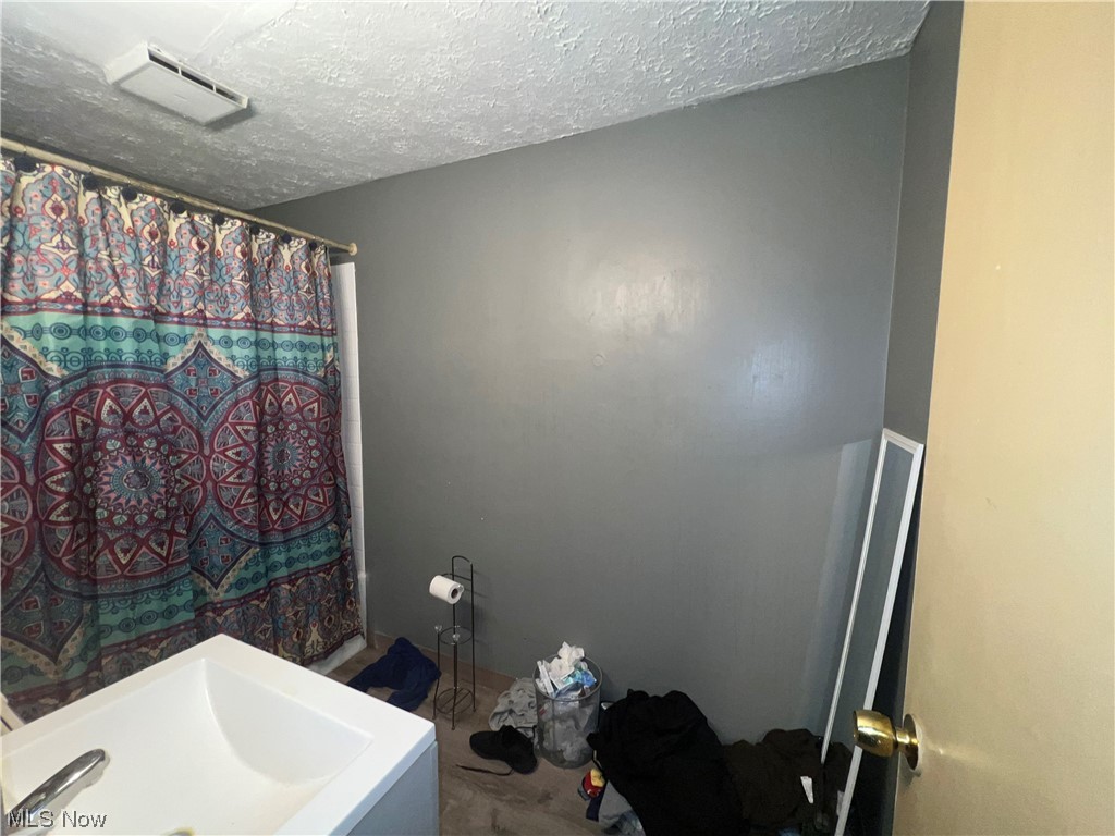 Warner Realty Co - Residential Income