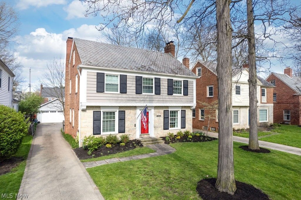 Photo of 2304 Loyola Road, University Heights, OH 44118 (MLS # 5192374)