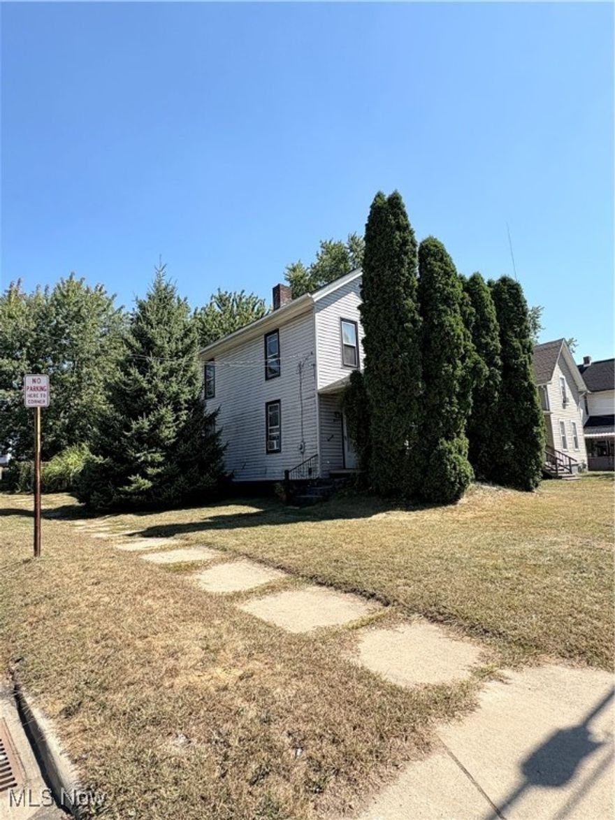 Attention Investors- This large home on a corner lot is ready for a new owner.  Inside the home, you will find a spacious kitchen with updated cupboards and countertops. The farm-style dining room with tall ceilings is perfect for entertaining guests. A first-floor full bath and two spacious bedrooms complete this home's interior. Outside, the fenced-in backyard and mature plants make the perfect spot to enjoy sipping your morning coffee.