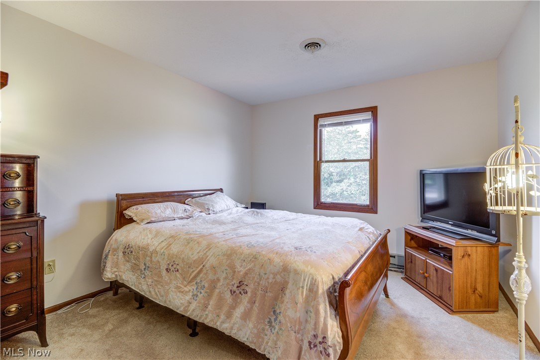 Creekside Vill - Residential