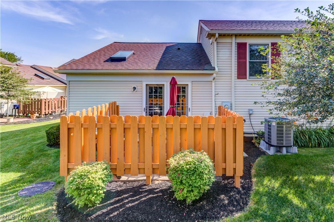 Creekside Vill - Residential