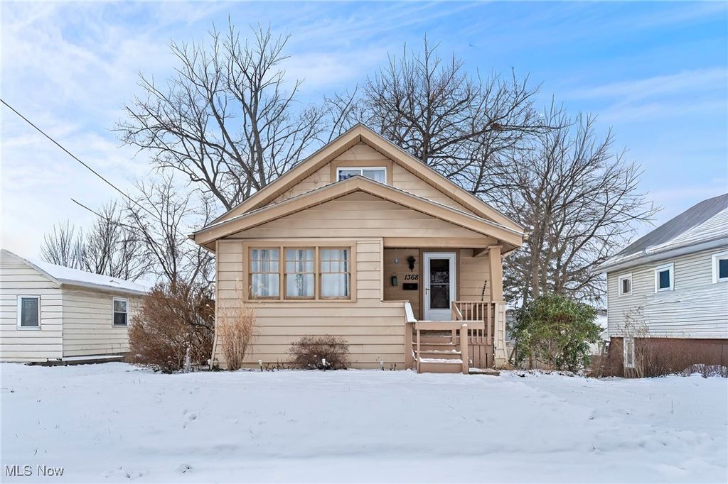 Photo of 1368 Vane Avenue, Akron, OH 44310 (MLS # 5182481)