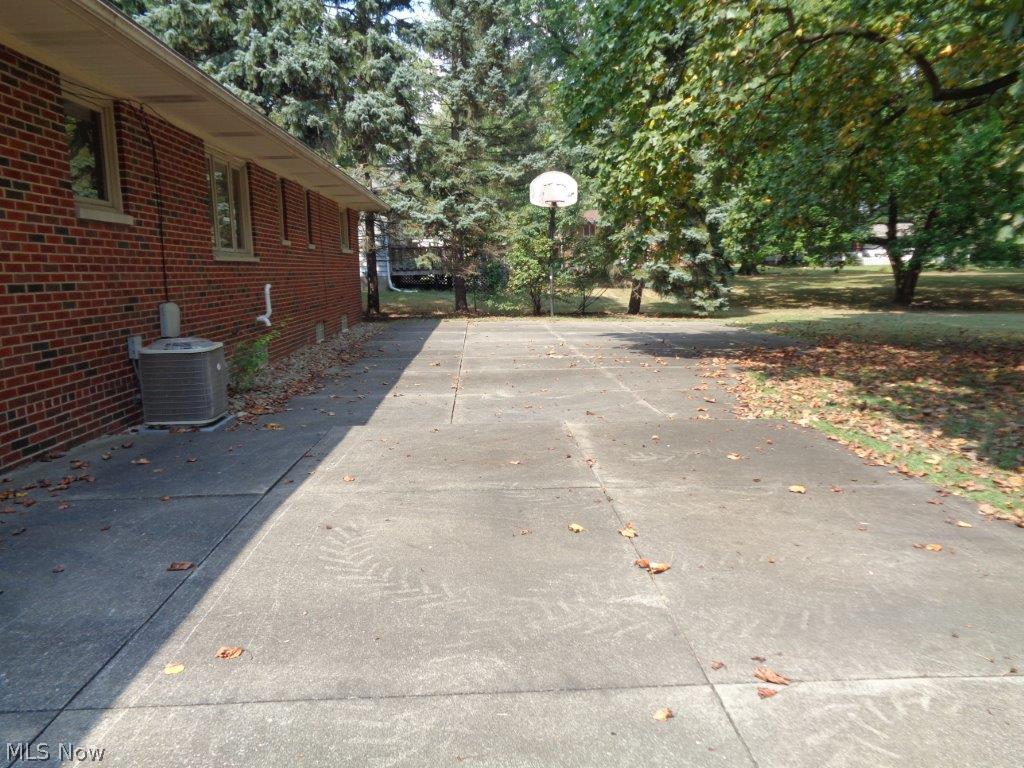 Knollwood - Residential