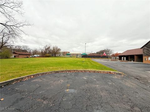 Tiny photo for 170 Northland Drive, Medina, OH 44256 (MLS # 5176342)