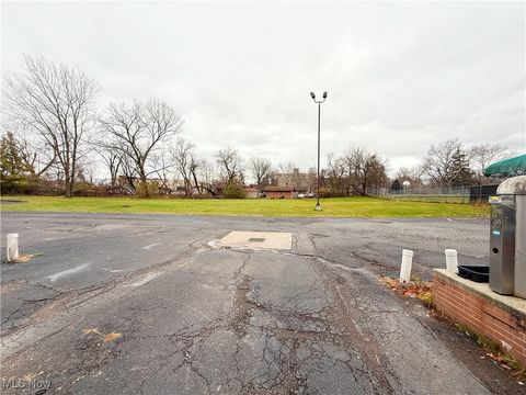 Tiny photo for 170 Northland Drive, Medina, OH 44256 (MLS # 5176342)