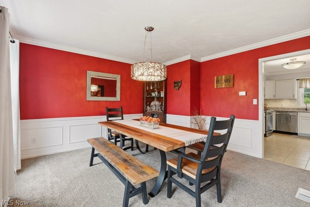 Photo of 1936 Ashley Drive, Hudson, OH 44236 (MLS # 5202781)