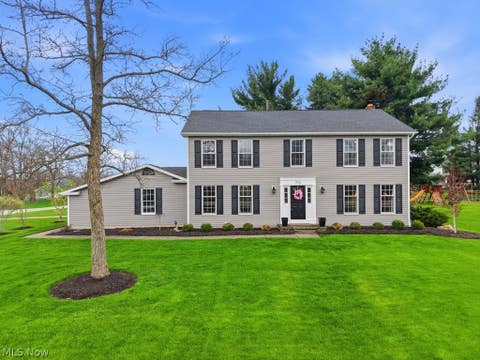 Homes For Sale - 1936 Ashley Drive<br/> Hudson, OH 44236