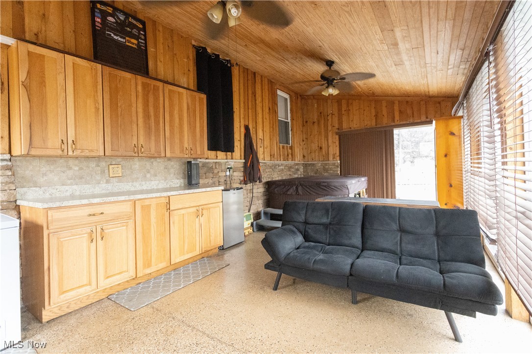 811 Ridge Road, Newton Falls, Ohio image 25