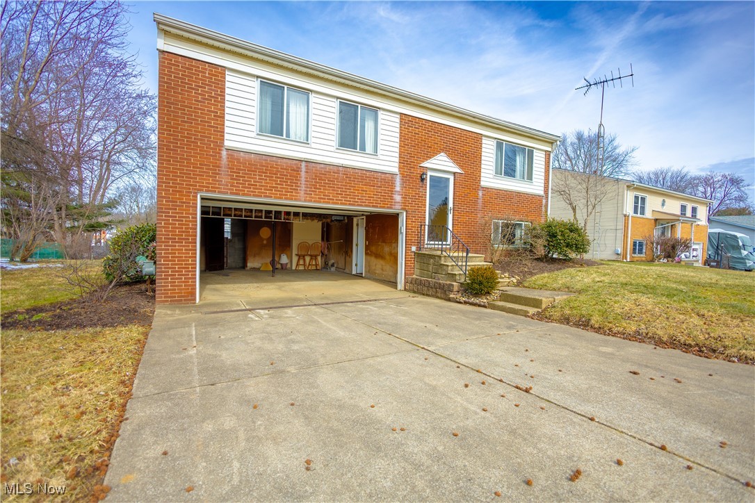 2930 12th Street, Massillon, Ohio image 2