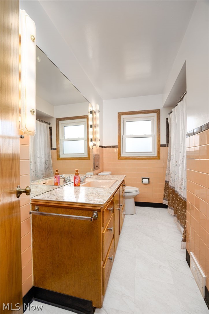 Revere Vill Sub - Residential