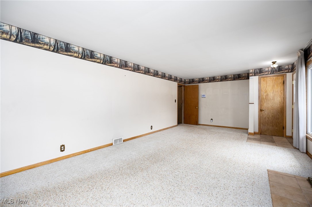 Revere Vill Sub - Residential