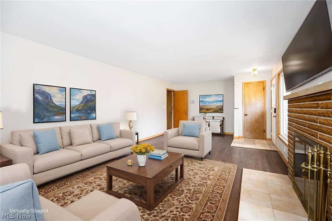 Revere Vill Sub - Residential