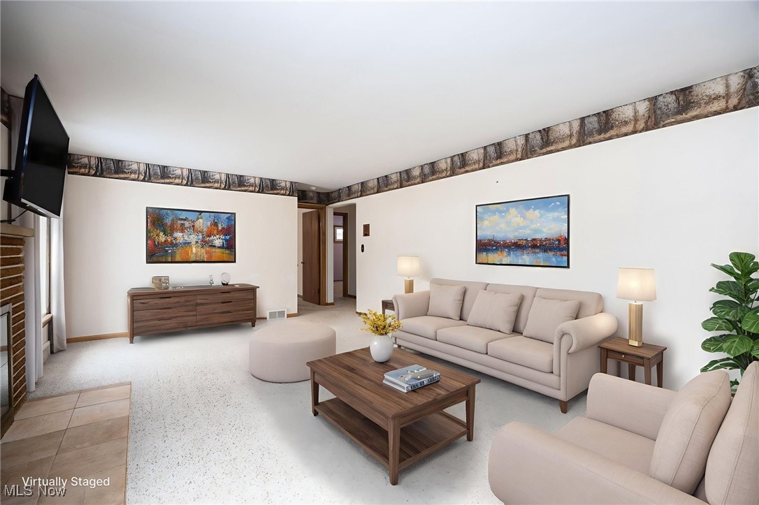 Revere Vill Sub - Residential