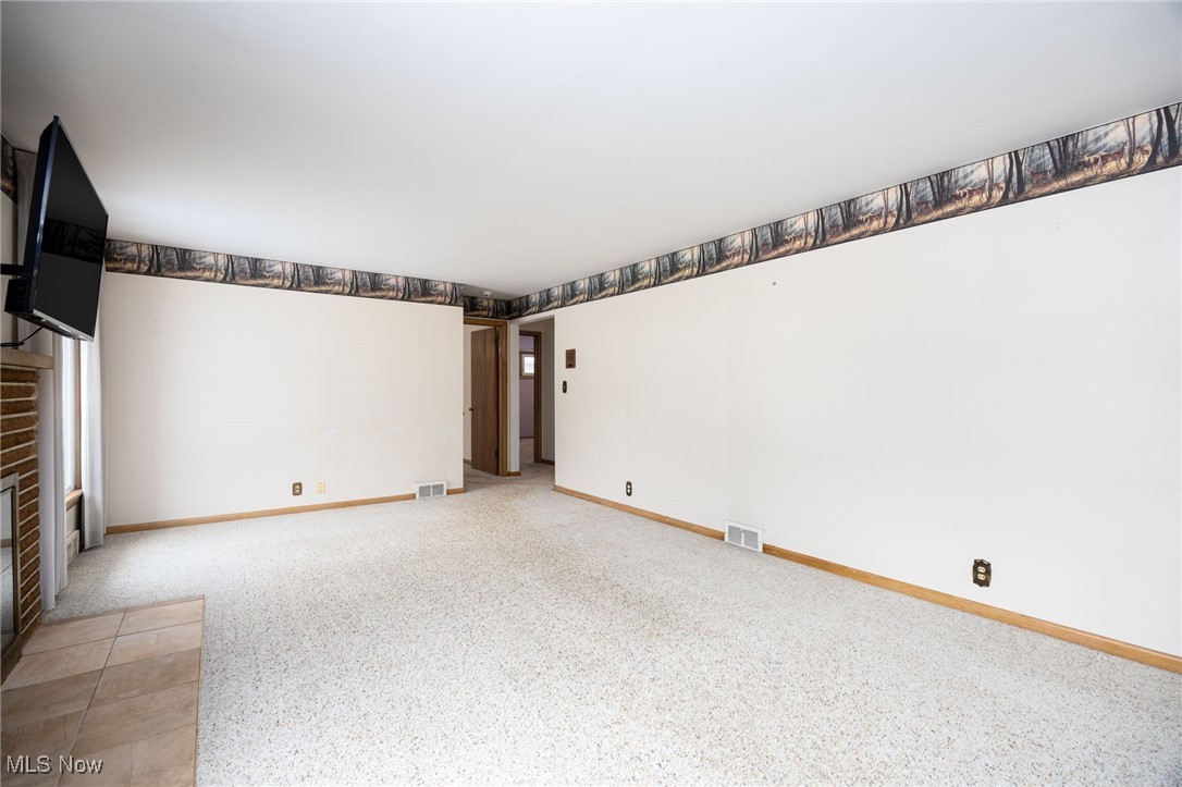 Revere Vill Sub - Residential