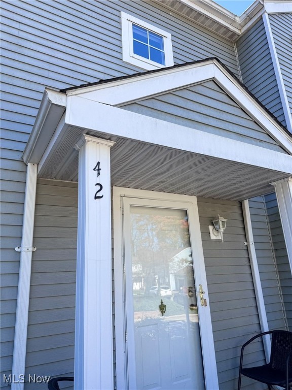 Courtyards Woodbury Condo - Residential