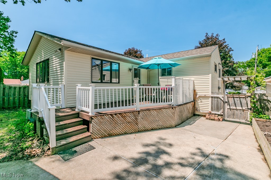 29312 Nehls Park Drive, Wickliffe, Ohio image 32