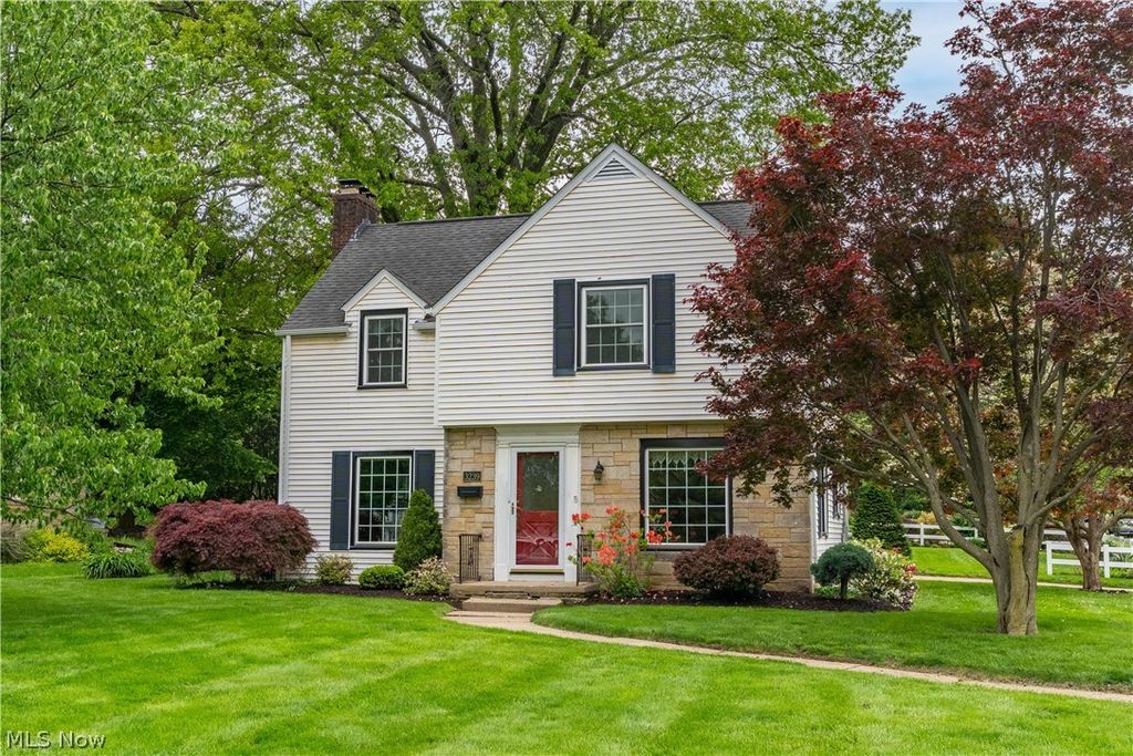 Photo of 3239 Market Avenue N, Canton, OH 44714 (MLS # 5208663)