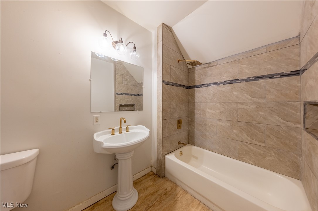 4240 Woodbridge Avenue, Cleveland, Ohio image 19