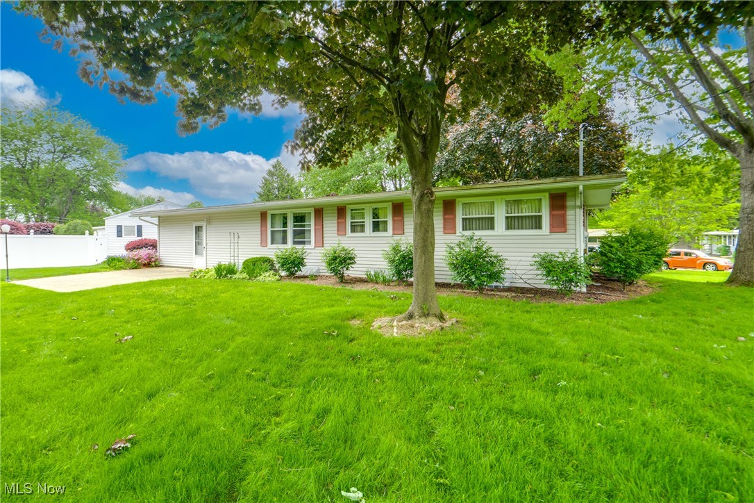 324 Lynn Circle, Canton, Ohio image 23