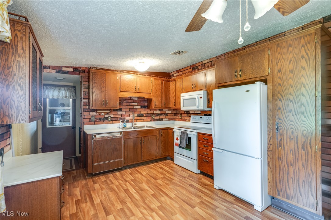 324 Lynn Circle, Canton, Ohio image 12