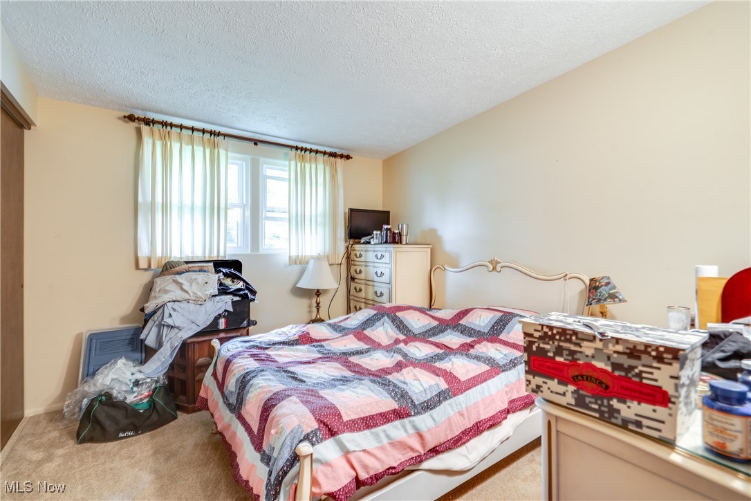 324 Lynn Circle, Canton, Ohio image 16