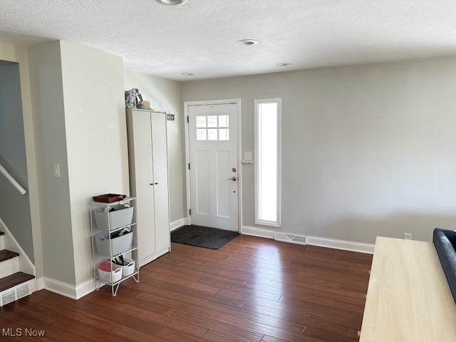 24095 Vincent Drive, North Olmsted, Ohio image 3