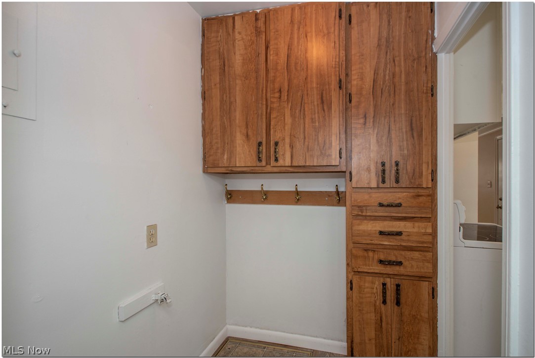 Kempers Clague Manor - Residential