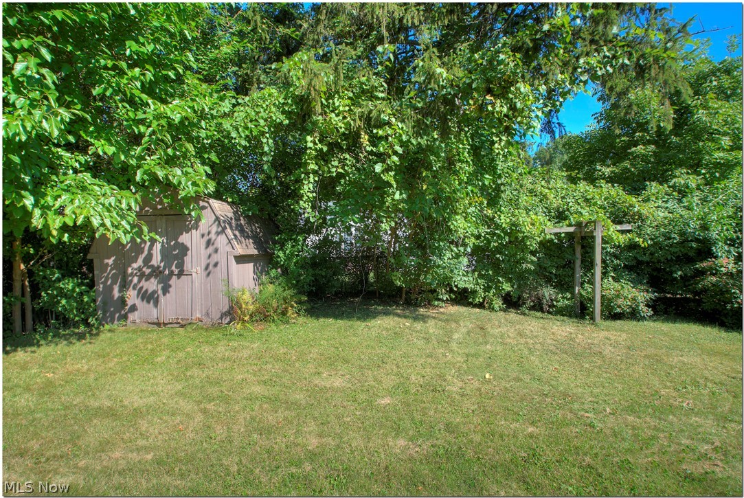 Kempers Clague Manor - Residential