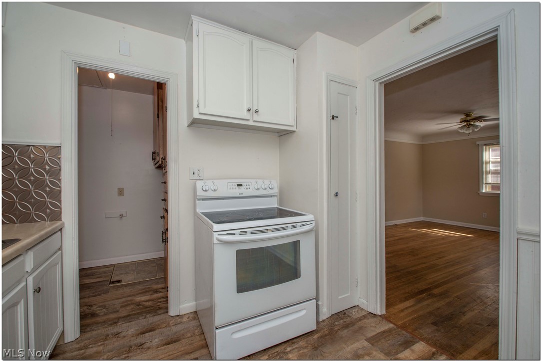 Kempers Clague Manor - Residential