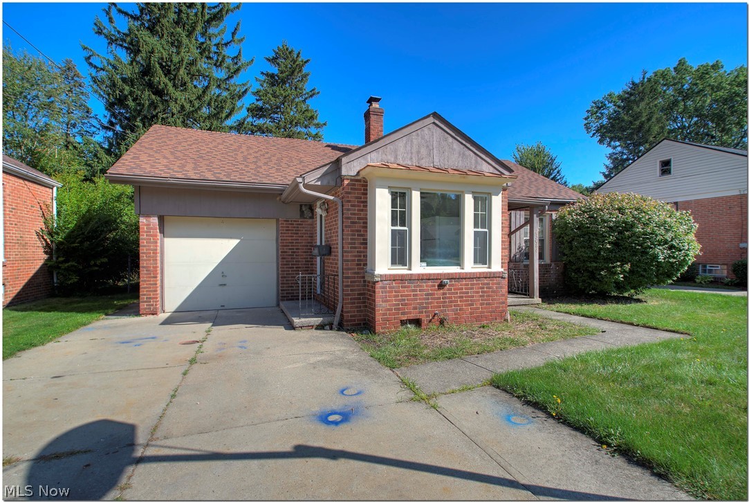 Kempers Clague Manor - Residential