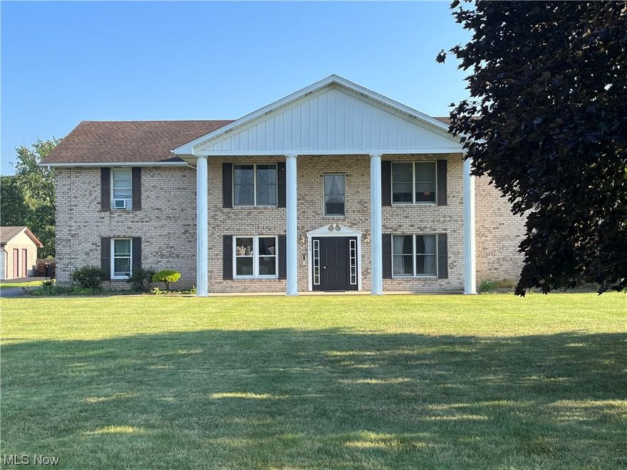 PRICED TO MOVE QUICKLY! Have you been searching to live the condo life, but cannot find what you're looking for in your price range? Your search is over! This fantastic condo located in an extremely desirable area of Boardman will meet all your needs and provide the style of living you've been searching for at a price that will blow your mind. Enjoy the serene peace and quiet of the area that feels like home but also enjoy the proximity and ease of transportation to all the amenities of the Boardman 224 corridor. This is move in ready and perfectly positioned for its new owners. The condo also comes with a one year, seller provided home warranty for a worry free purchase. YES, that is in fact the correct price, so do not delay, don't miss out, call for your own private showing and get ready to own a little slice of heaven. This once in a lifetime opportunity comes complete with all like new appliances included.  That’s a like new refrigerator, a like new stove, an almost brand new washer and dryer.  YES, this unit, unlike most in this price range, comes with its own private laundry room.  FIRST FLOOR CONDO LIVING!  NO STEPS!  Full garage parking space!  Front porch/patio sitting area.  2 large bedrooms/ 1 full bath/ 1 dining room/ 1 very large living room/ 1 private full size laundry room/ extra linen closet…. This won’t last long so call today for an all brick first floor condo under $100K!!!!  AGENT OWNED & ALL OFFERS WILL BE SERIOUSLY CONSIDERED!  Ready to get a deal done!