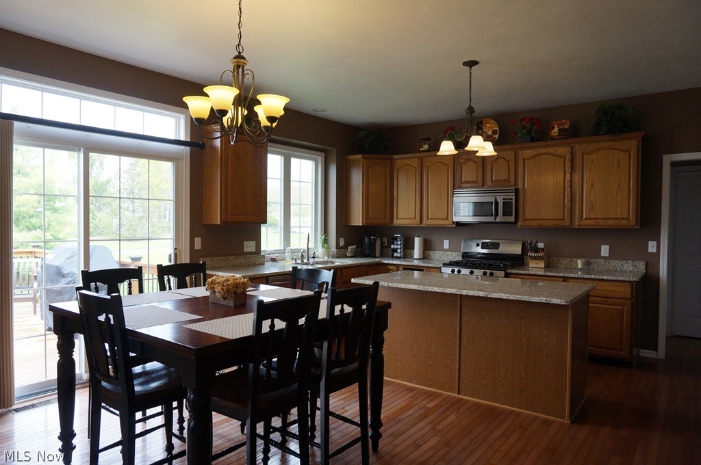 Eaton Estate Ph 3 - Residential