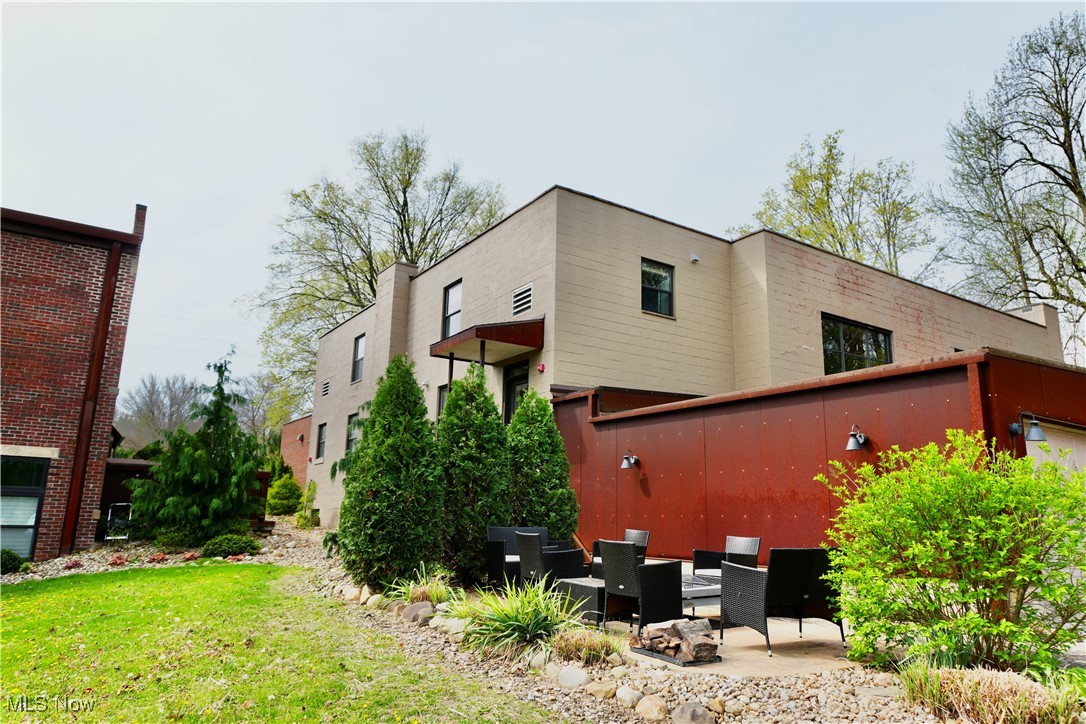 1945 Brady Lake Road #E, Kent, Ohio image 4