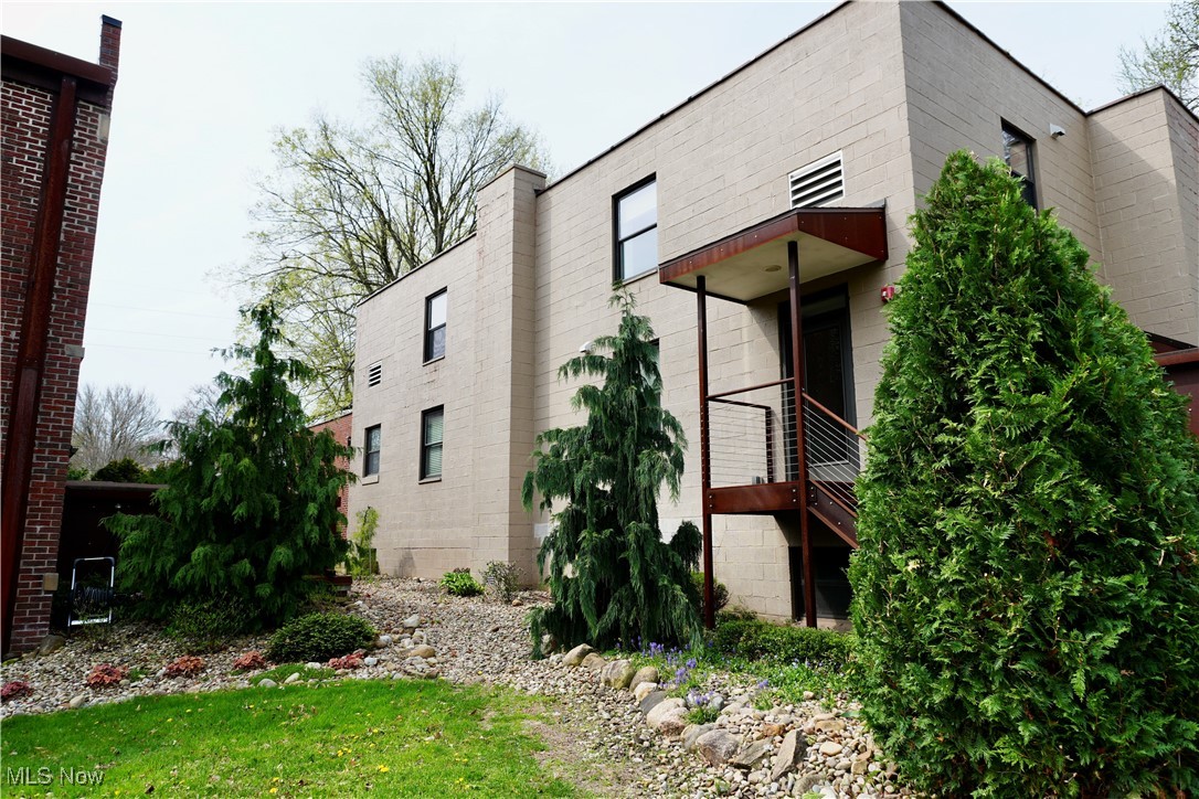 1945 Brady Lake Road #E, Kent, Ohio image 3