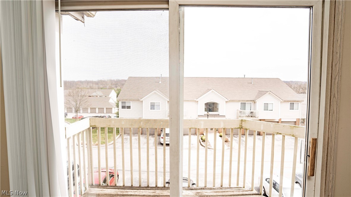 Brookledge Commons Condos - Residential Lease