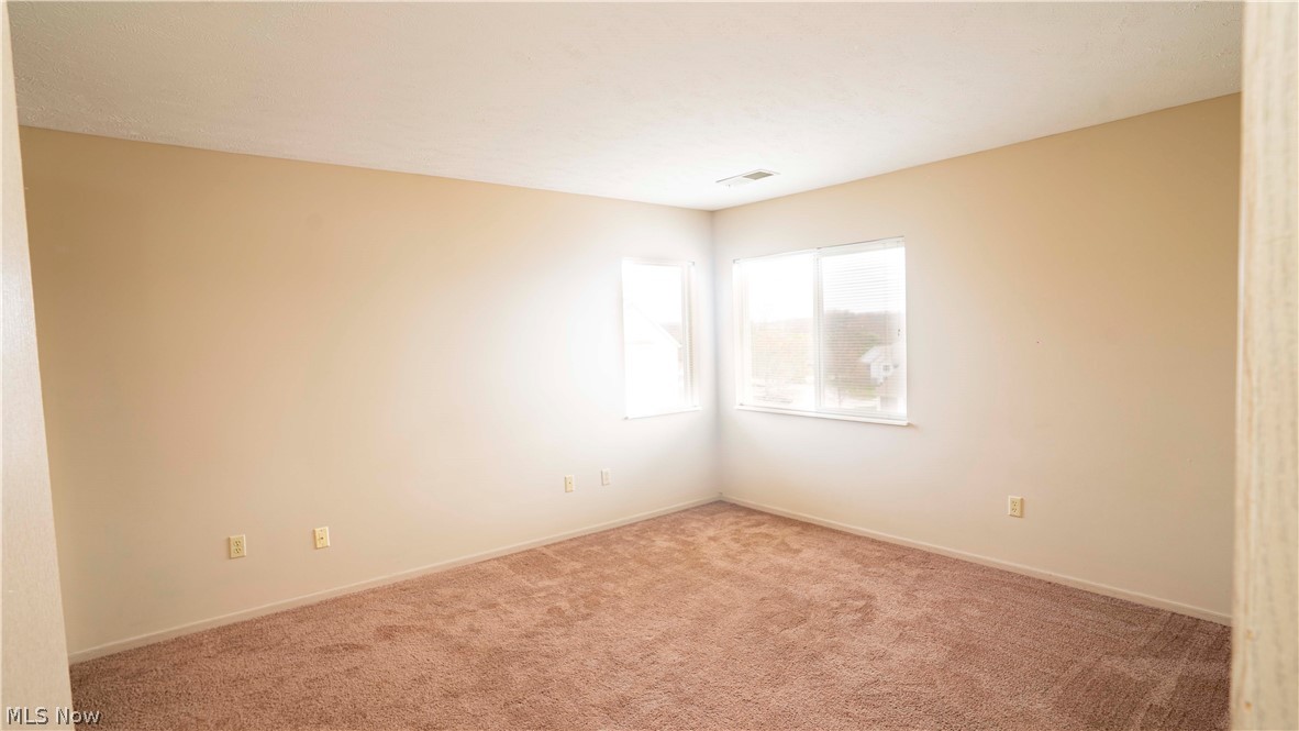 Brookledge Commons Condos - Residential Lease