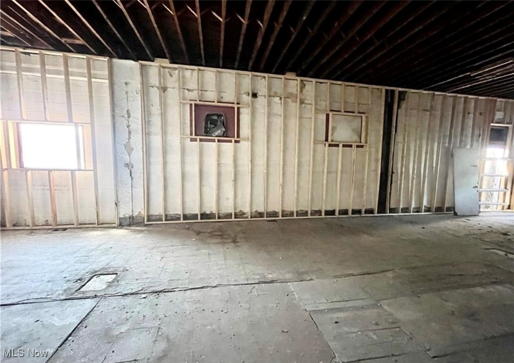 Crawford Woodhill - Commercial Sale