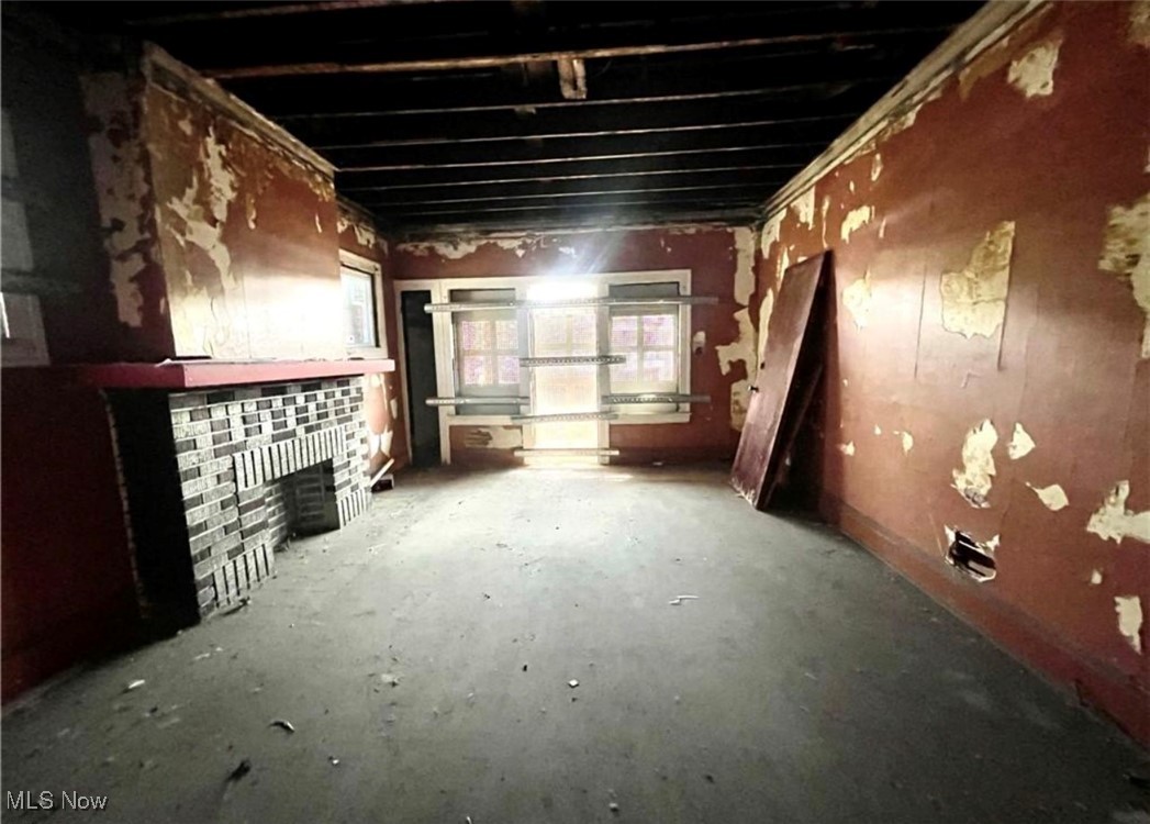 Crawford Woodhill - Commercial Sale