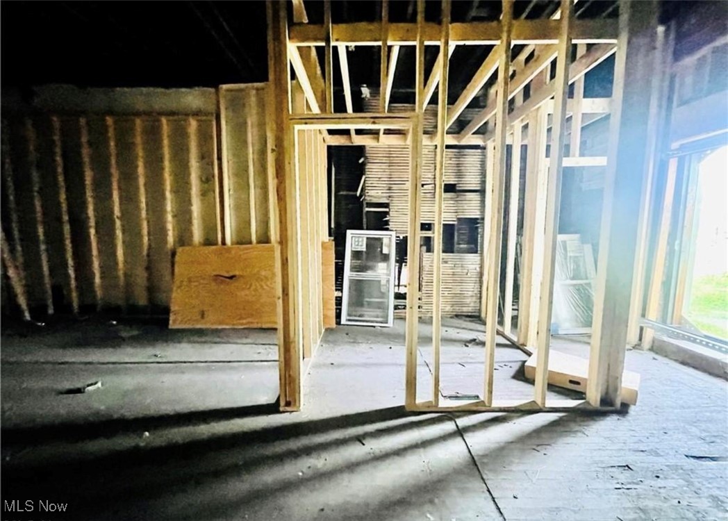 Crawford Woodhill - Commercial Sale