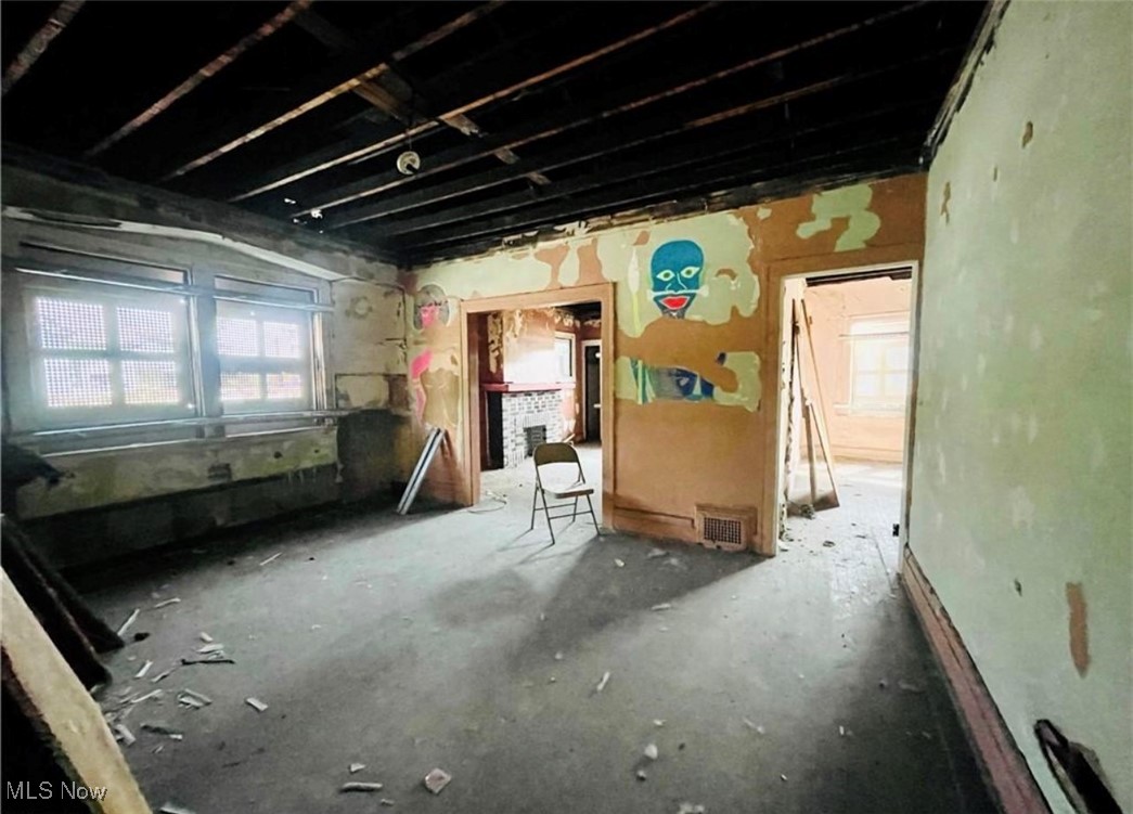 Crawford Woodhill - Commercial Sale