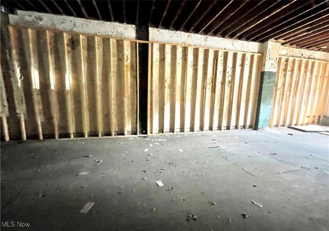 Crawford Woodhill - Commercial Sale