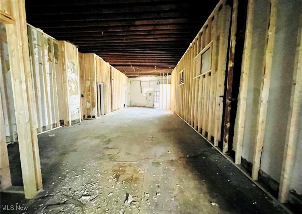 Crawford Woodhill - Commercial Sale